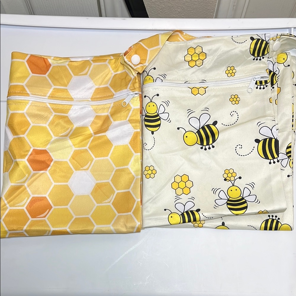 Traveling Bags Bee and Flower Print